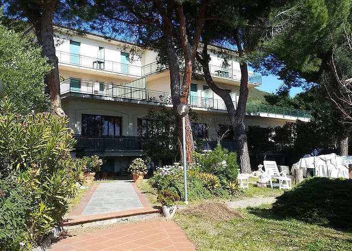 Aparthotel La Vignetta Varazze