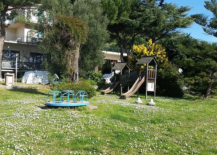 La Vignetta Aparthotel 3*