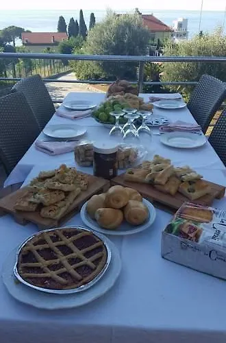 La Vignetta Aparthotel 3*