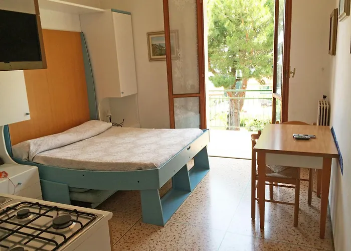La Vignetta Aparthotel 3*
