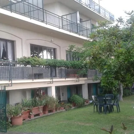 La Vignetta 3* فاراتسي