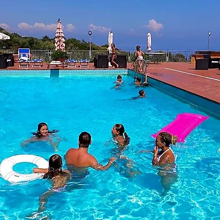 Apartahotel La Vignetta