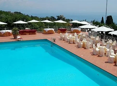 La Vignetta Hotel apartamentowy Varazze
